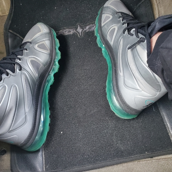 Meet your Posher, Skip - Picture 4 of 7